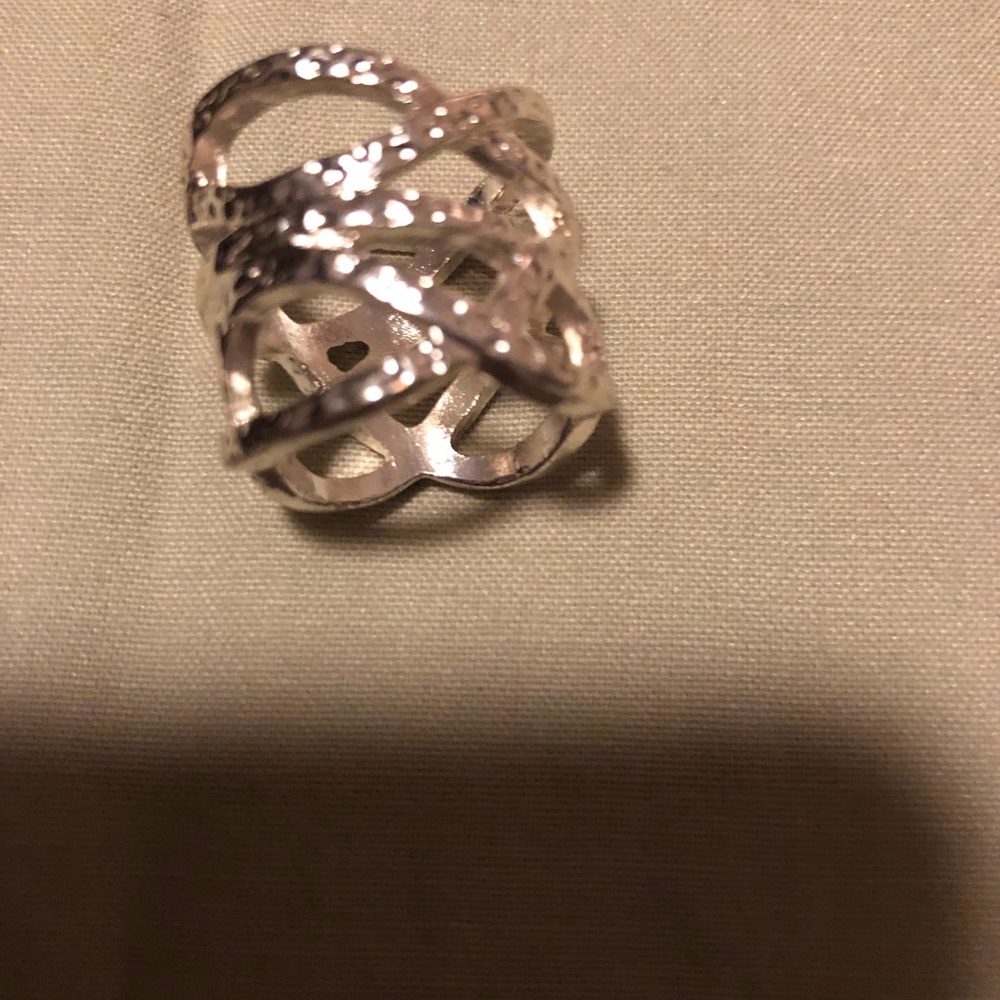 Ring - Picture 2 of 5